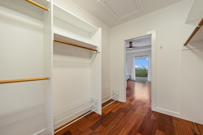 Building Photo - 76-886 Hualalai St
