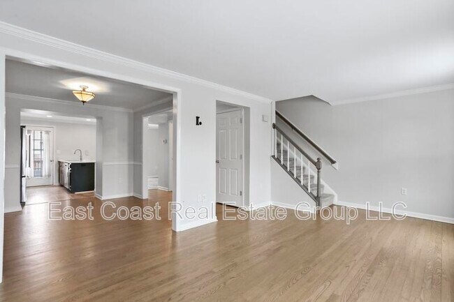 Building Photo - 8033 Hollow Reed Ct