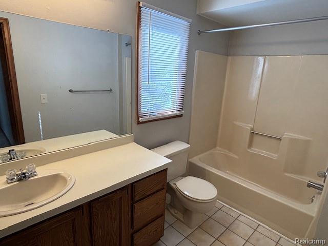 Building Photo - 90 Granada Dr