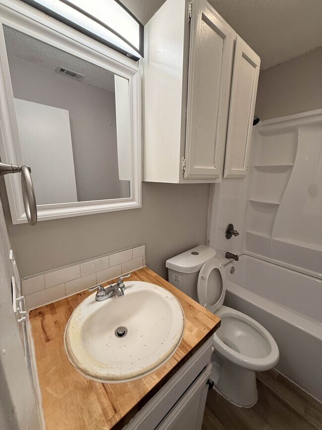 Building Photo - 307_MH-21