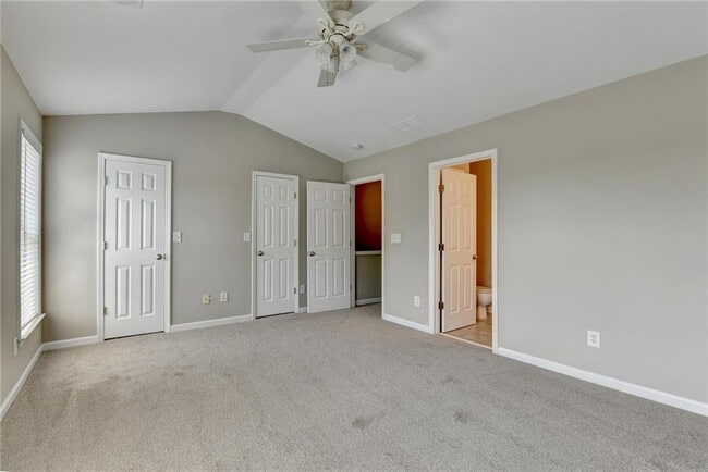 Building Photo - 4021 Edgecomb Dr
