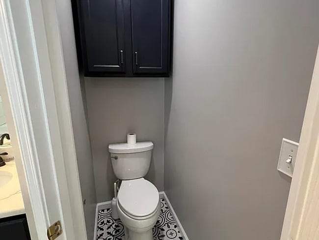 Building Photo - 6 Bedrooms 4 Bathroom 1672 Hammock Grove Lane