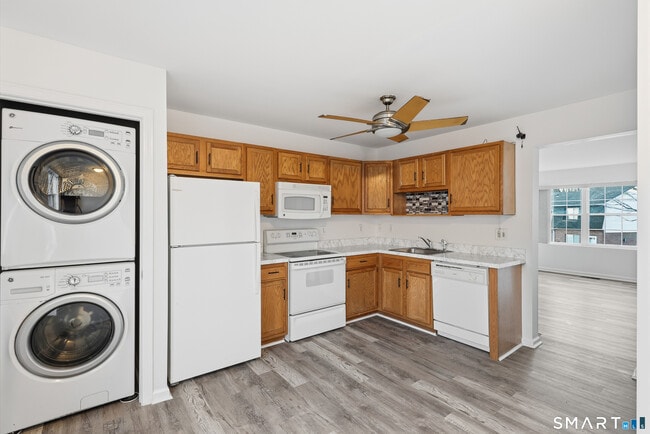 Building Photo - 135 Bucks Hl Rd