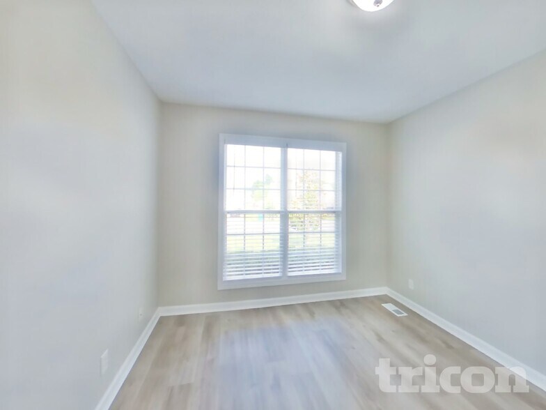 Building Photo - 1429 Cedar Springs Cir