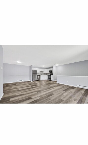 Building Photo - 7140 Mariner Dr