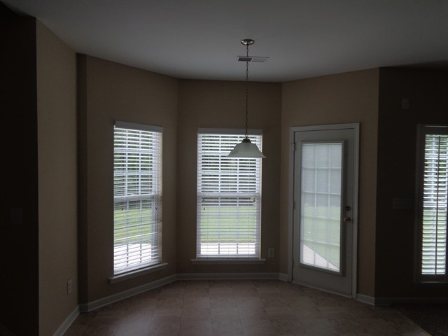 Building Photo - 2545 Thomasson Place Cir
