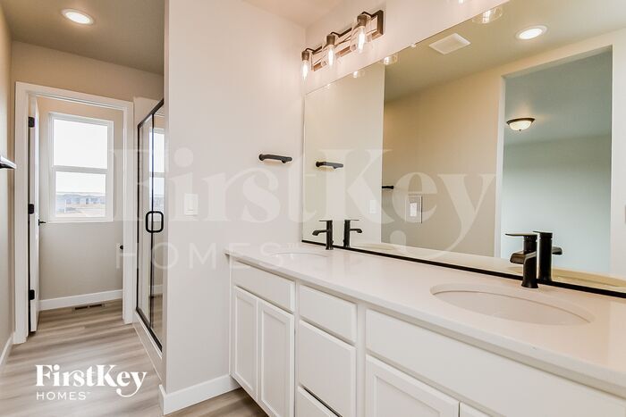 Building Photo - 10321 Luneth Dr