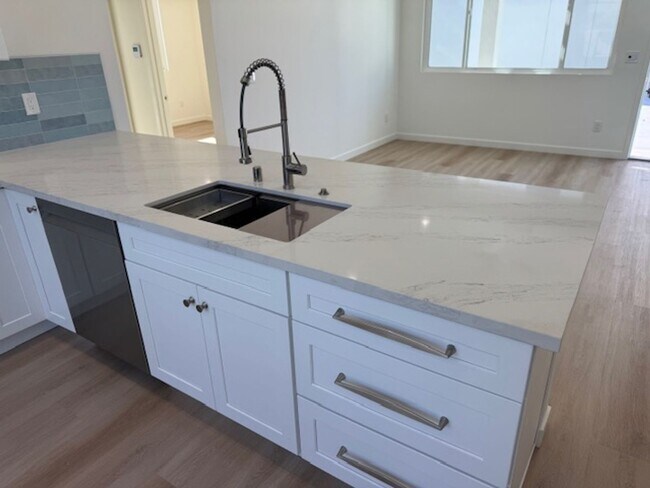 Building Photo - 6170 Briercrest Ave