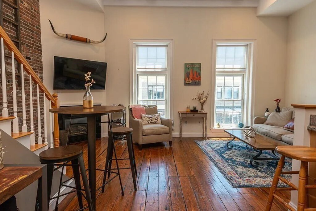 Building Photo - 141 Washington St