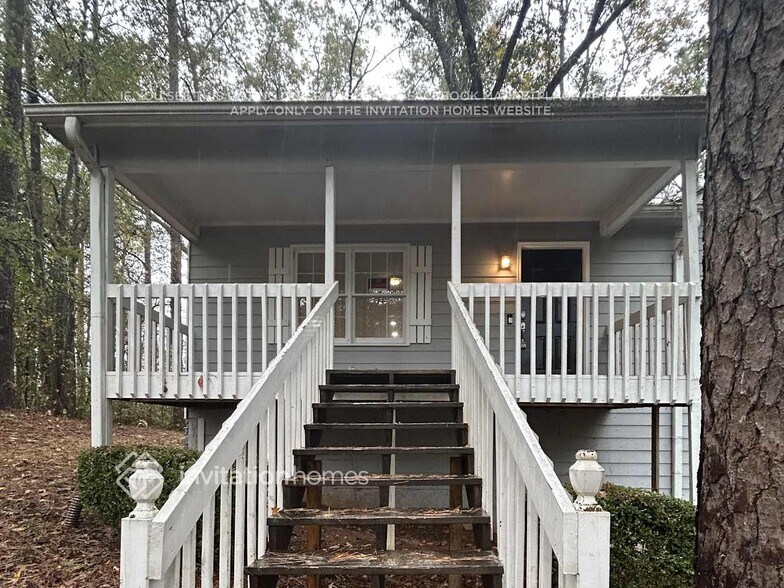 Building Photo - 223 Indian Creek Dr