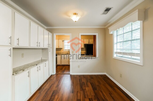 Building Photo - 517 Rutledge Ave