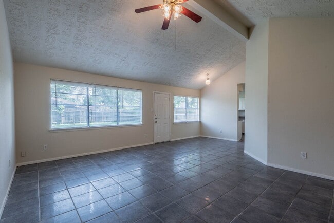 Building Photo - 8314 Poplar Ridge Ln