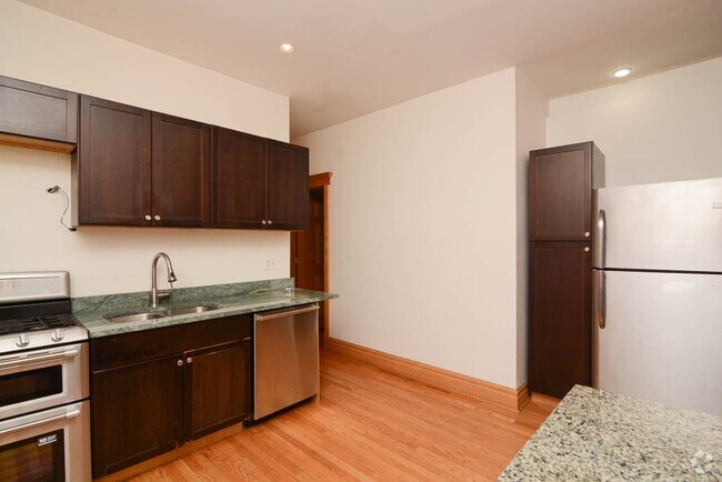 Building Photo - 2053 W Fullerton Ave