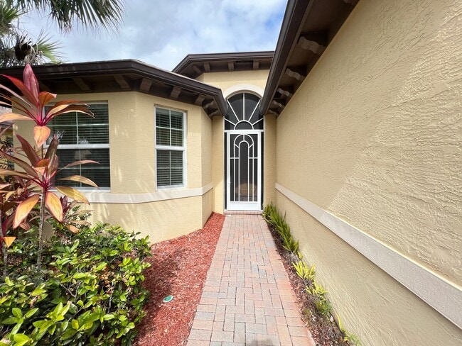 Building Photo - Luxury Living in a Gated Community – Modern 2-Bed Home with Premium Amenities!