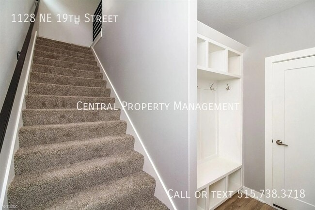 Building Photo - 1128 NE 19th St