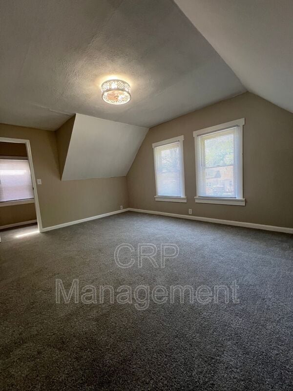 Building Photo - 5318 Quincy St