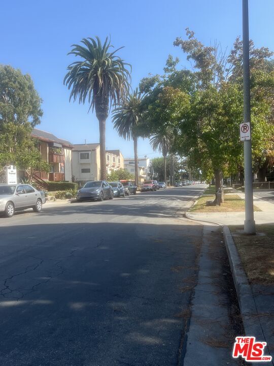 Building Photo - 3645 Westwood Blvd