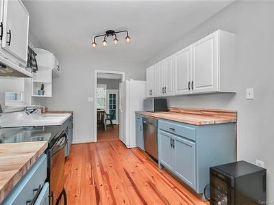 Building Photo - 3419 Country Club Dr