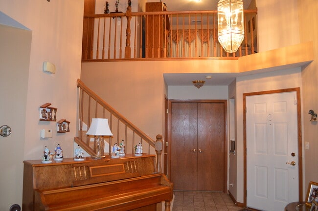 Building Photo - 2733 Borkshire Ln