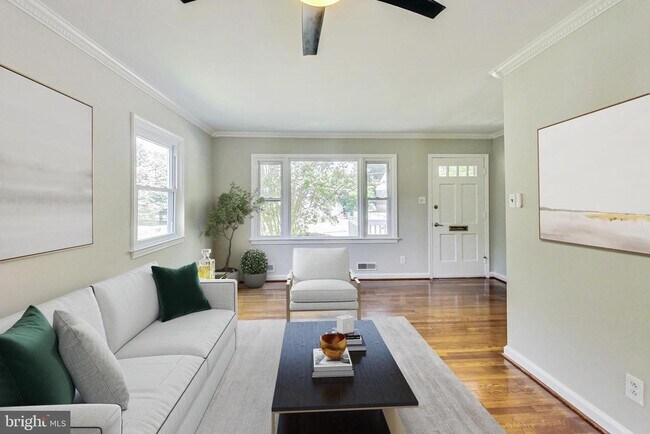 Primary Photo - 4112 Spruell Dr