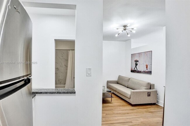 Building Photo - 1656 Polk St