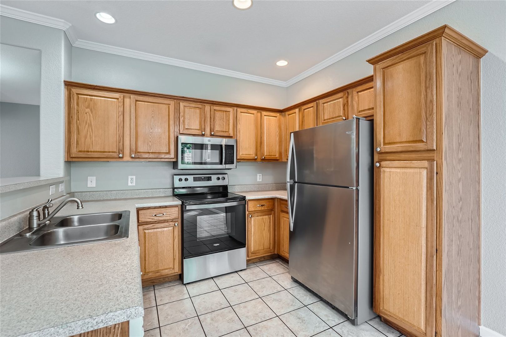 Building Photo - 10070 E Carolina Dr