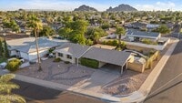 Building Photo - 2548 N 68th Pl