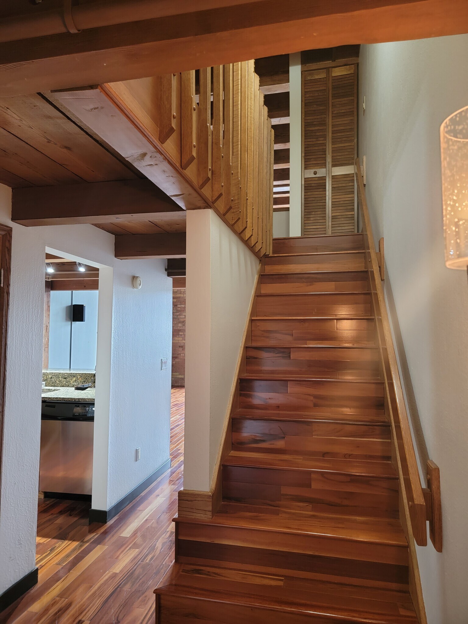 Building Photo - 1545 Arboretum Dr