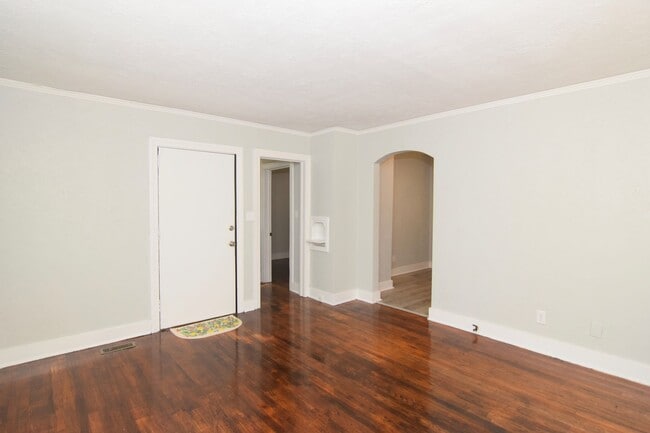 Building Photo - $995 - Updated 3 bed/2 bath house for rent off Wrightsboro Road, with fenced-in yard!