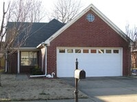 Building Photo - Olive Branch/ Center Hill Area- 3BR/ 2BA AVAILABLE NOW! New Flooring and Freshly Painted!