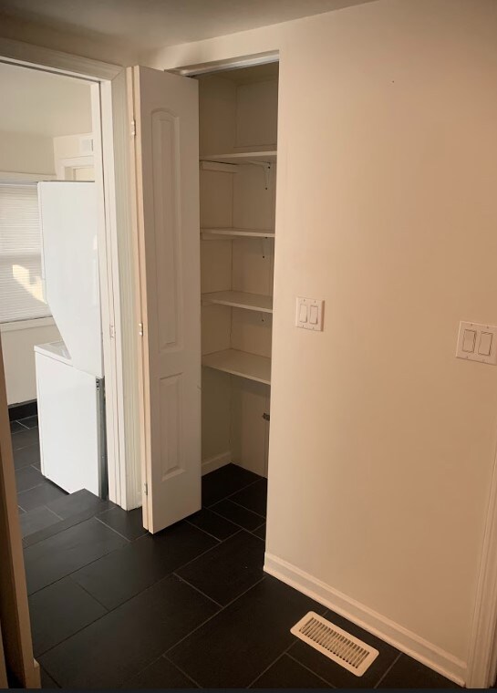 Building Photo - 4714 N Springfield Ave