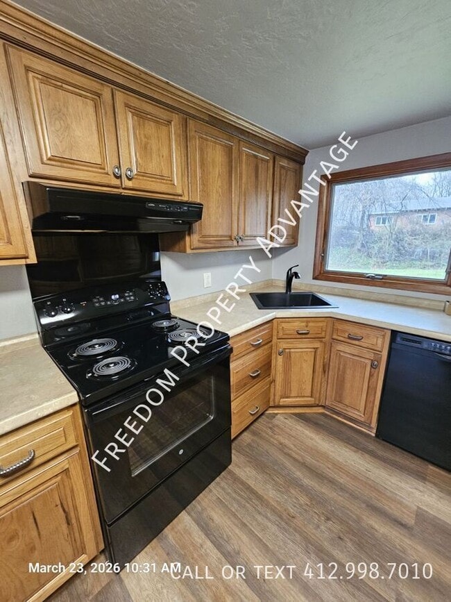 Building Photo - 1920 Idaho St