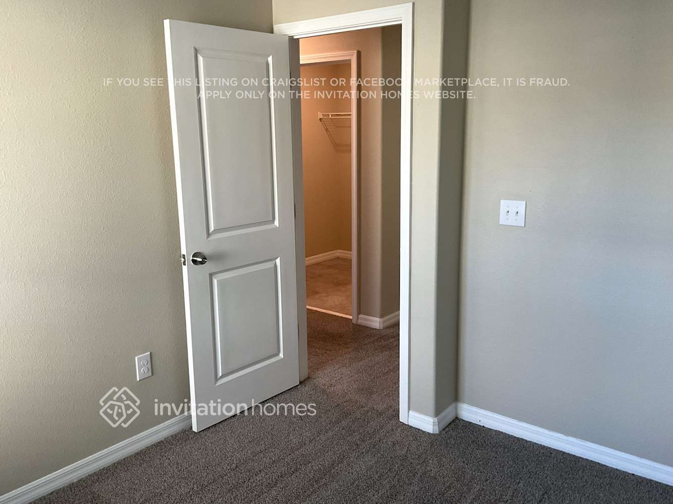 Building Photo - 5140 White Chicory Dr