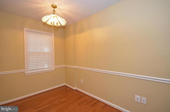 Building Photo - 166 Crossbow Ln