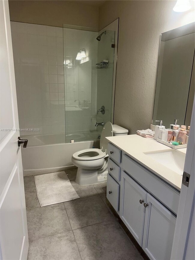 Building Photo - 1070 W Davis Pkwy