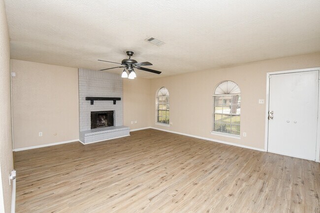 Building Photo - 4531 Algernon Dr