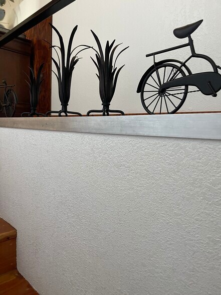 Building Photo - 260 Rustic Ln