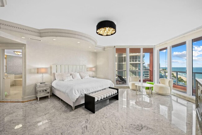 Building Photo - 2110 N Ocean Blvd