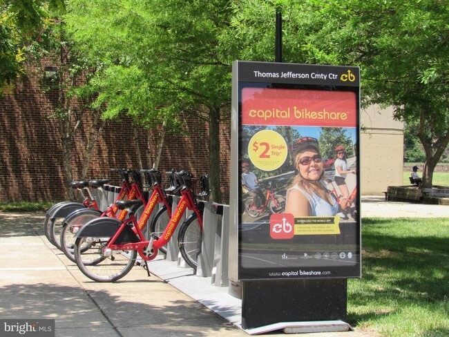 Building Photo - 26 S Old Glebe Rd