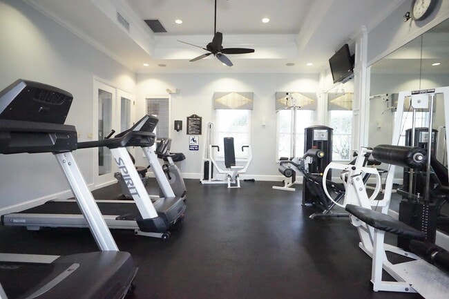 Building Photo - 276 Murcia Dr