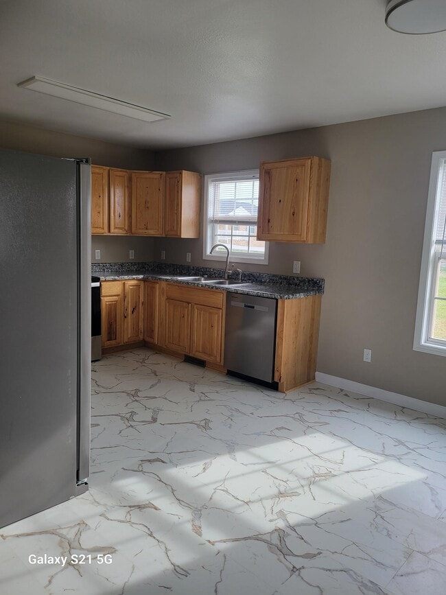 Building Photo - 251 Myrtle Ave