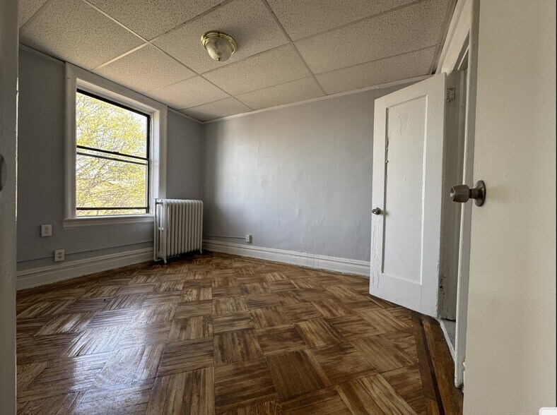 101 Clifton Pl 43 - 105 Clifton Pl