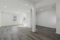 Building Photo - 146 Nassau St