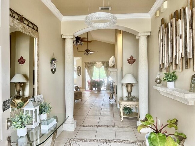 Building Photo - 6614 64th Terrace E