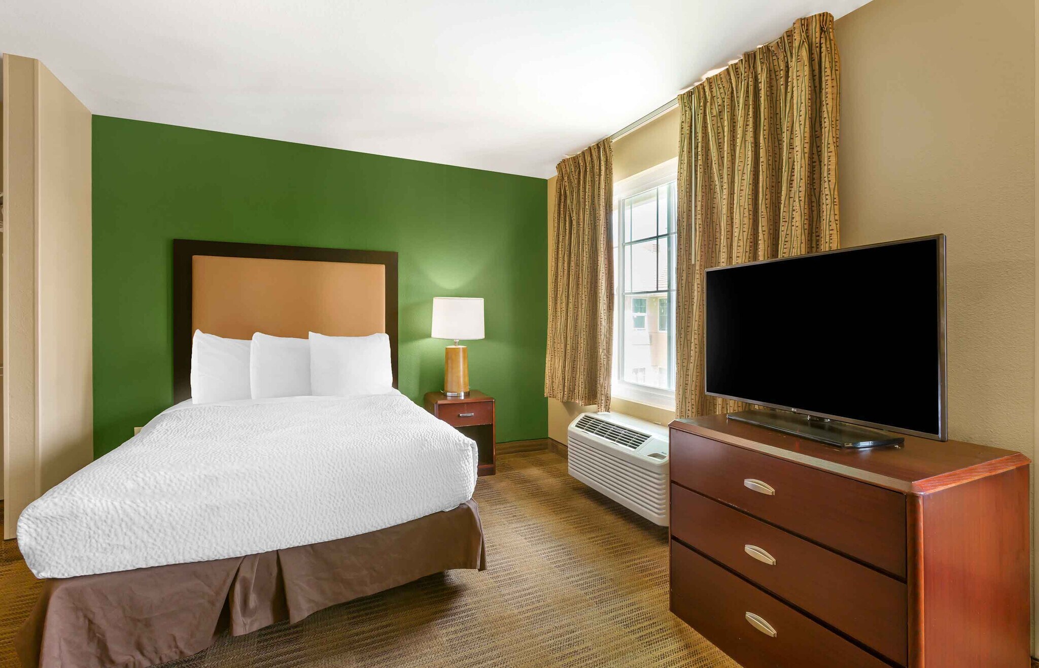 Building Photo - Furnished Studio-Columbia - Columbia Corpo...
