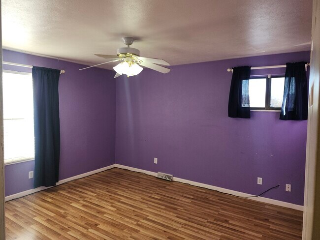 Building Photo - 11461 W 107th Pl