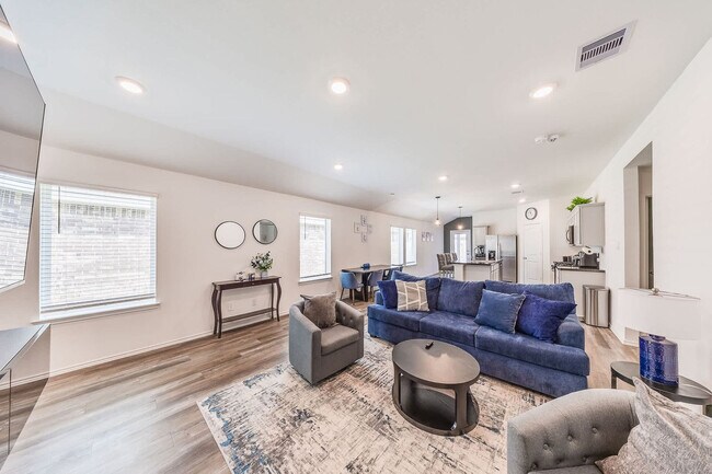 Building Photo - 6055 Diamond Vis Ct