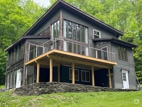 Building Photo - 4-Bedroom 3-Bath House in Quechee