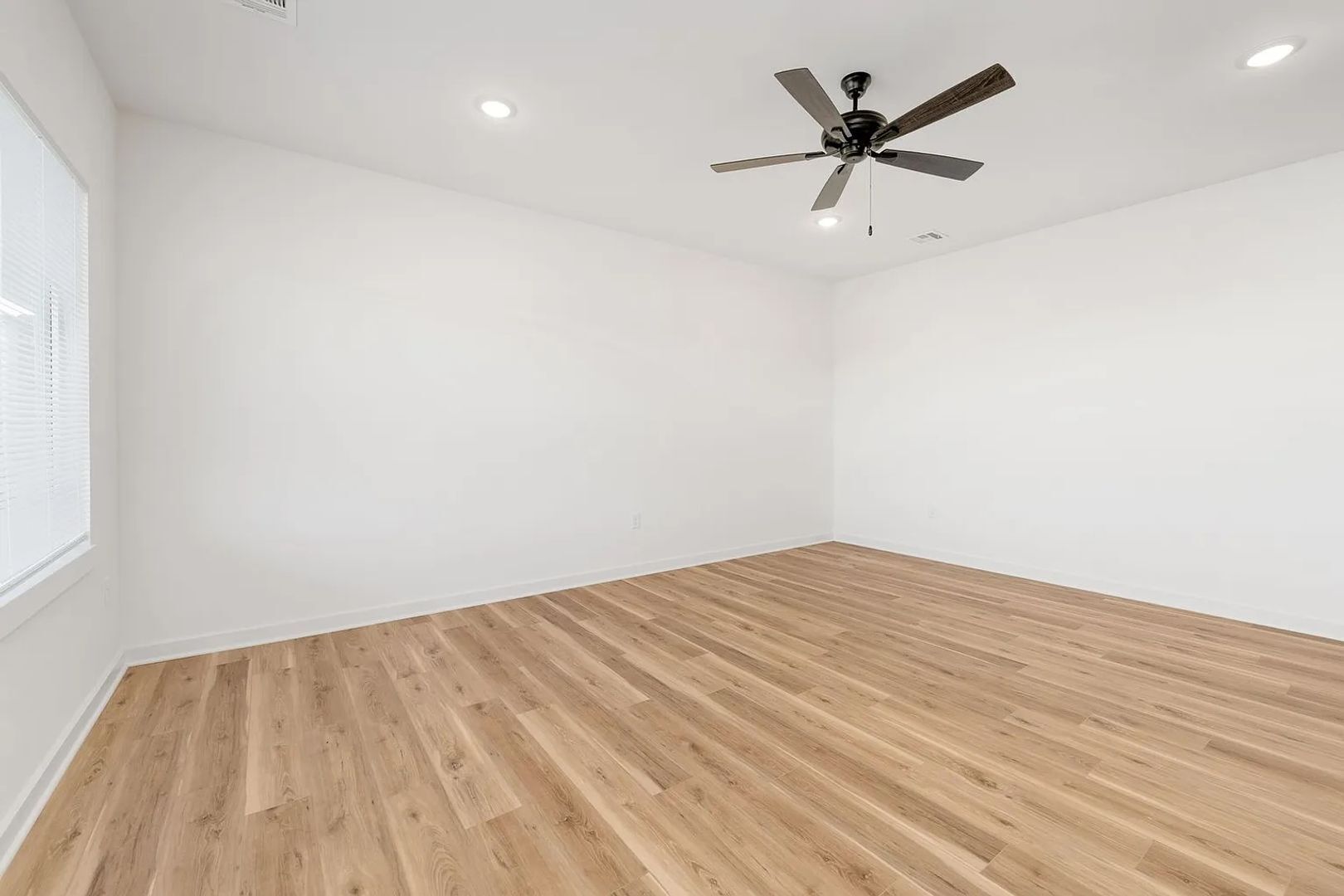 Building Photo - 2333 S Spg Hl Ct