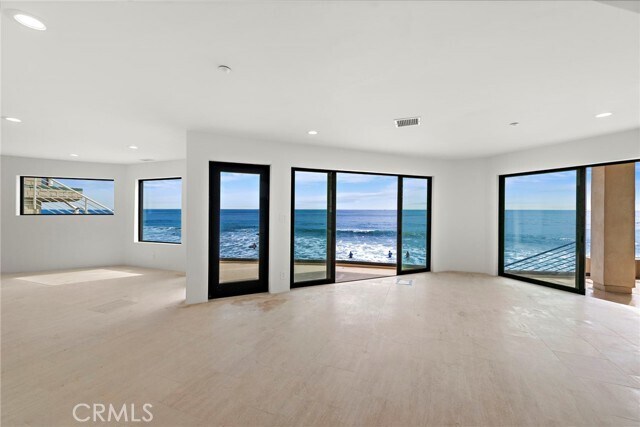 Building Photo - 715 Ocean Front